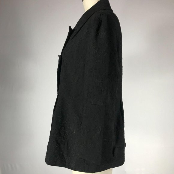 Truworths EU Size 40 (US 8) Black Embossed Double Breasted 3/4 Sleeve Jacket - Picture 4 of 10